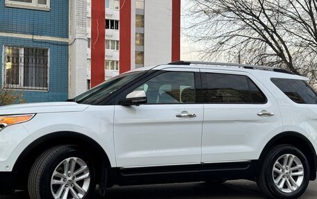 Ford Explorer V рестайлинг, 2013 год, 1 375 000 рублей, 4 фотография