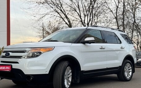 Ford Explorer V рестайлинг, 2013 год, 1 375 000 рублей, 3 фотография