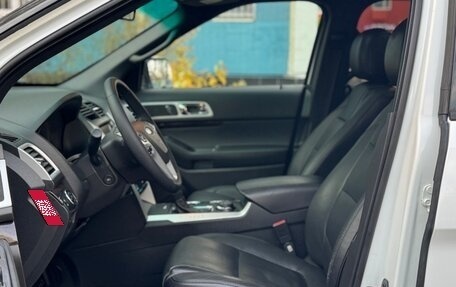 Ford Explorer V рестайлинг, 2013 год, 1 375 000 рублей, 19 фотография