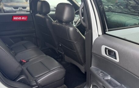Ford Explorer V рестайлинг, 2013 год, 1 375 000 рублей, 27 фотография