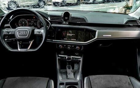 Audi Q3, 2022 год, 2 500 000 рублей, 6 фотография