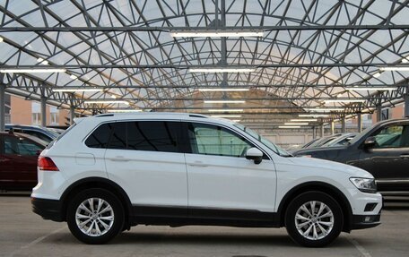 Volkswagen Tiguan II, 2018 год, 2 350 000 рублей, 6 фотография