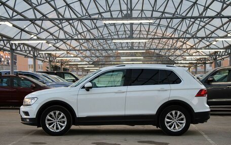 Volkswagen Tiguan II, 2018 год, 2 350 000 рублей, 2 фотография