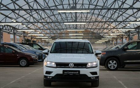 Volkswagen Tiguan II, 2018 год, 2 350 000 рублей, 8 фотография