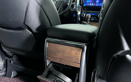Toyota Alphard III, 2016 год, 3 350 000 рублей, 20 фотография