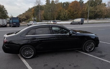 Mercedes-Benz E-Класс, 2018 год, 1 600 000 рублей, 2 фотография