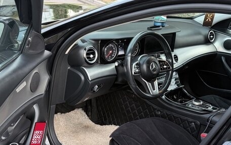 Mercedes-Benz E-Класс, 2018 год, 1 600 000 рублей, 4 фотография