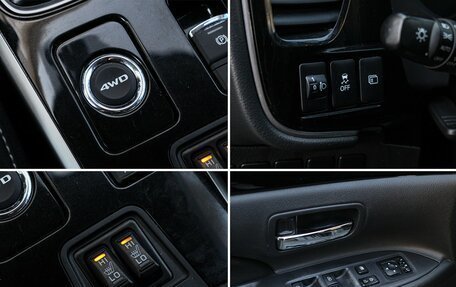 Mitsubishi Outlander III рестайлинг 3, 2018 год, 1 860 000 рублей, 13 фотография