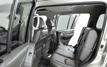 Nissan Pathfinder, 2011 год, 1 225 000 рублей, 13 фотография