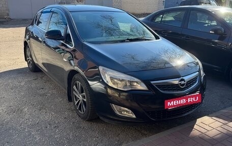 Opel Astra J, 2012 год, 650 000 рублей, 3 фотография