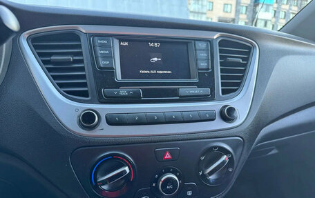 Hyundai Solaris II рестайлинг, 2017 год, 850 000 рублей, 11 фотография
