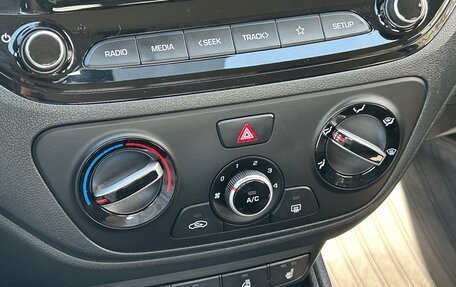 Hyundai Solaris II рестайлинг, 2022 год, 1 250 000 рублей, 8 фотография