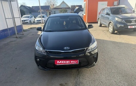 KIA Rio IV, 2019 год, 1 300 000 рублей, 3 фотография