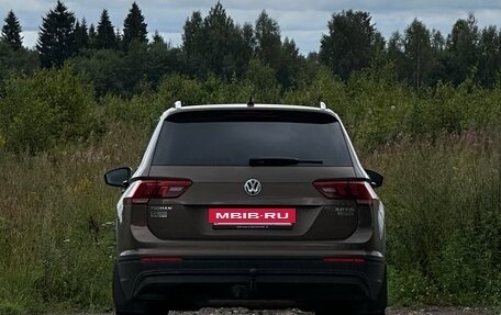 Volkswagen Tiguan II, 2018 год, 2 150 000 рублей, 2 фотография