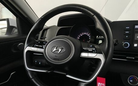 Hyundai Elantra, 2022 год, 1 988 000 рублей, 14 фотография
