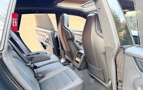 Porsche Cayenne, 2026 год, 35 000 000 рублей, 19 фотография
