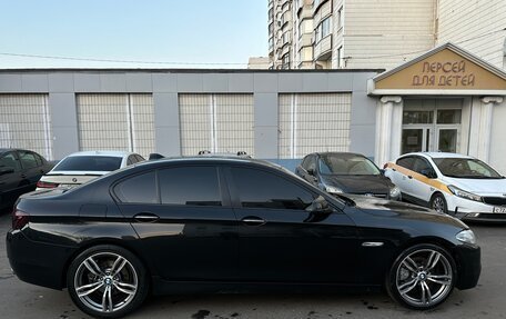 BMW 5 серия, 2011 год, 1 900 000 рублей, 2 фотография