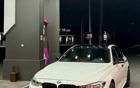 BMW 3 серия, 2018 год, 1 800 000 рублей, 4 фотография