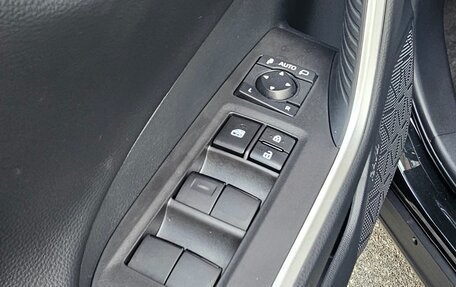 Toyota RAV4, 2025 год, 3 850 000 рублей, 9 фотография