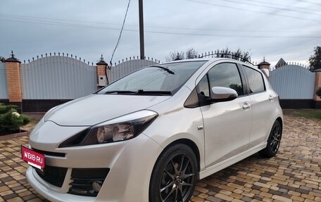 Toyota Vitz, 2015 год, 1 150 000 рублей, 2 фотография