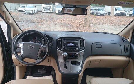 Hyundai H-1 II рестайлинг, 2021 год, 4 300 000 рублей, 5 фотография