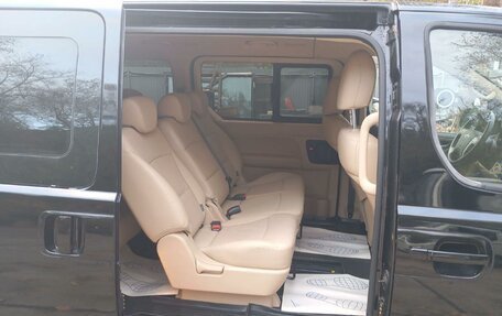 Hyundai H-1 II рестайлинг, 2021 год, 4 300 000 рублей, 15 фотография