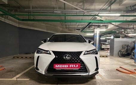 Lexus UX I, 2020 год, 3 050 000 рублей, 2 фотография