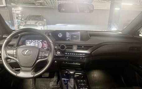 Lexus UX I, 2020 год, 3 050 000 рублей, 16 фотография
