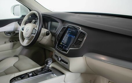 Volvo XC90 II рестайлинг, 2018 год, 2 777 000 рублей, 12 фотография
