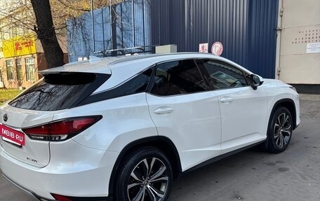 Lexus RX IV рестайлинг, 2019 год, 4 750 000 рублей, 7 фотография