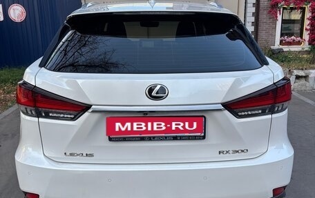 Lexus RX IV рестайлинг, 2019 год, 4 750 000 рублей, 3 фотография