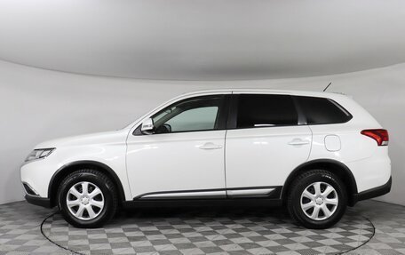 Mitsubishi Outlander III рестайлинг 3, 2016 год, 1 727 000 рублей, 11 фотография
