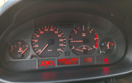 BMW 3 серия, 2002 год, 640 000 рублей, 17 фотография