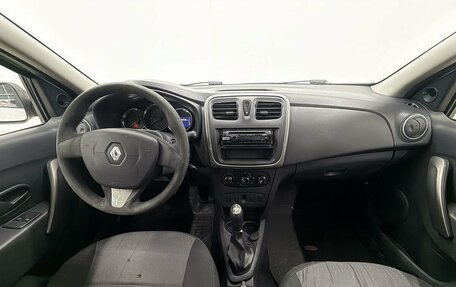 Renault Logan II, 2016 год, 380 000 рублей, 10 фотография