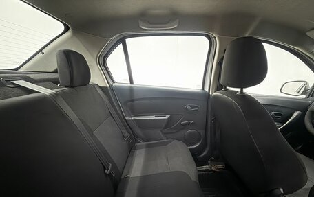 Renault Logan II, 2016 год, 380 000 рублей, 13 фотография