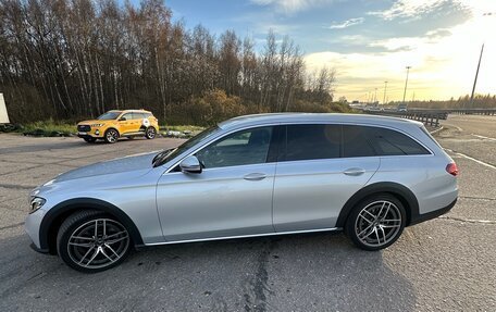 Mercedes-Benz E-Класс, 2017 год, 2 800 000 рублей, 9 фотография