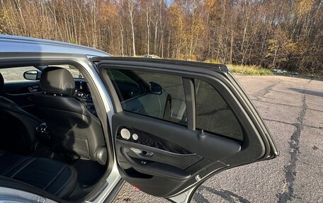 Mercedes-Benz E-Класс, 2017 год, 2 800 000 рублей, 16 фотография