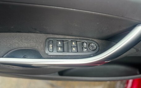 Peugeot 308 II, 2011 год, 800 000 рублей, 10 фотография
