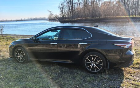 Toyota Camry, 2022 год, 3 500 000 рублей, 4 фотография
