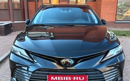 Toyota Camry, 2022 год, 3 500 000 рублей, 1 фотография