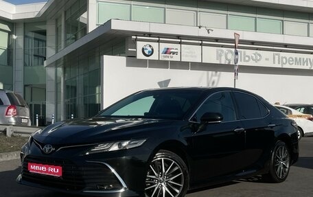 Toyota Camry, 2023 год, 4 050 000 рублей, 1 фотография
