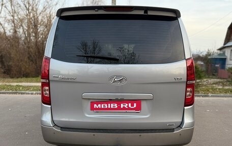 Hyundai Grand Starex Grand Starex I рестайлинг 2, 2020 год, 4 300 000 рублей, 4 фотография