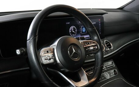 Mercedes-Benz E-Класс, 2018 год, 3 297 000 рублей, 13 фотография