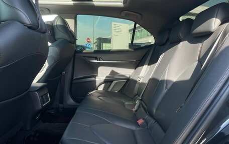 Toyota Camry, 2023 год, 4 050 000 рублей, 10 фотография