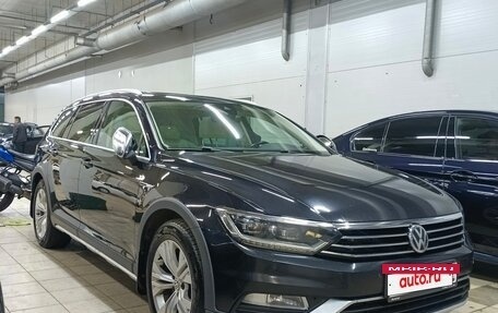 Volkswagen Passat B8 рестайлинг, 2017 год, 1 850 000 рублей, 2 фотография