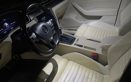 Volkswagen Passat B8 рестайлинг, 2017 год, 1 850 000 рублей, 6 фотография