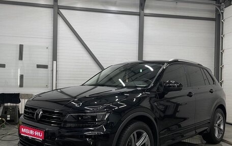 Volkswagen Tiguan II, 2020 год, 3 800 000 рублей, 1 фотография