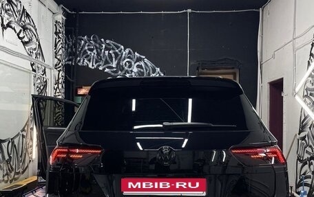 Volkswagen Tiguan II, 2020 год, 3 800 000 рублей, 3 фотография
