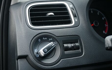 Volkswagen Polo VI (EU Market), 2017 год, 1 097 100 рублей, 13 фотография