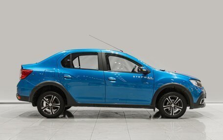Renault Logan II, 2018 год, 890 000 рублей, 5 фотография